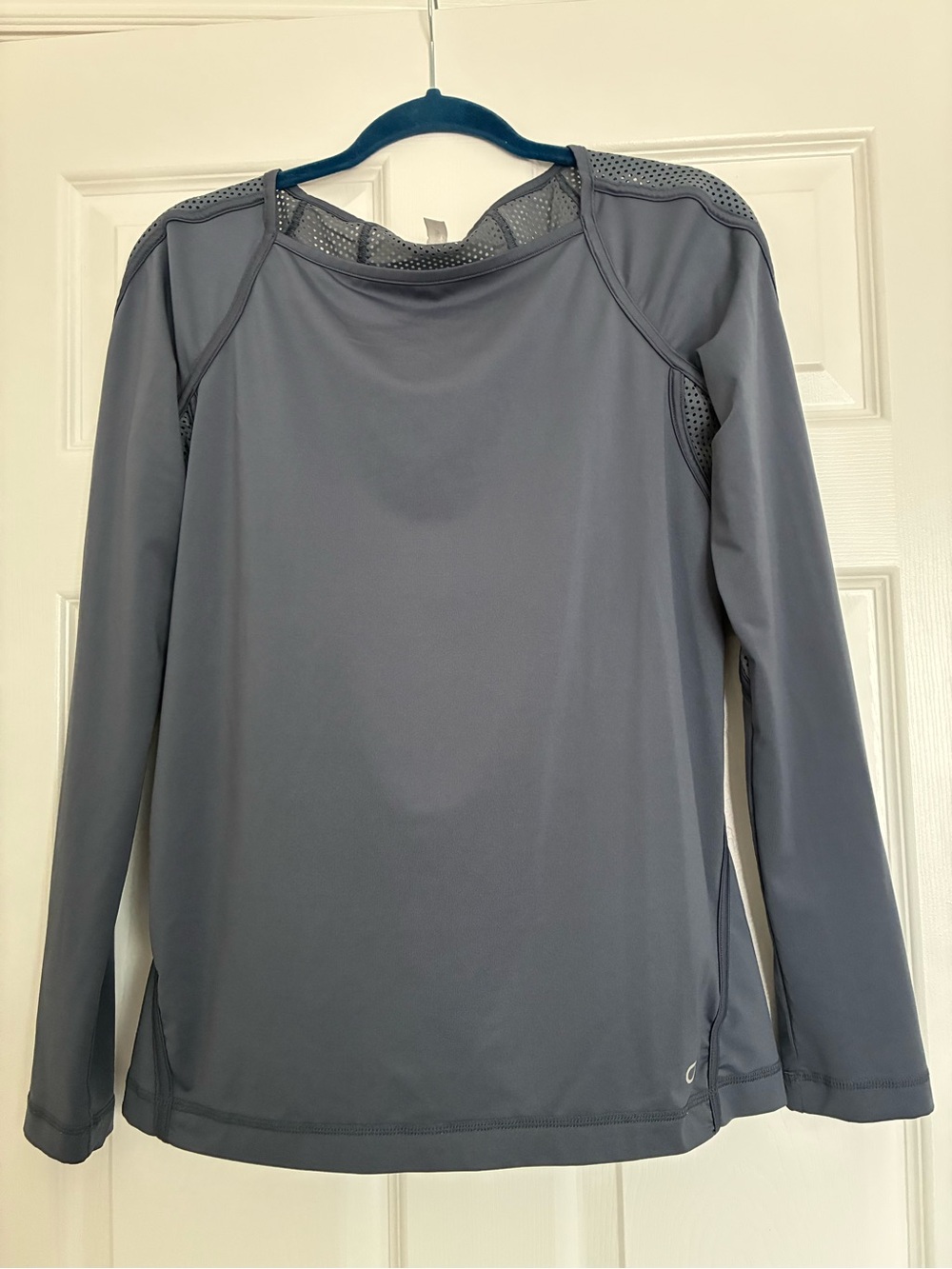 Women's Long Sleeve Performance Tee in Slate Gray